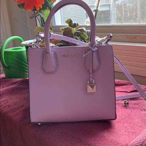 Purse - Picture 1 of 4